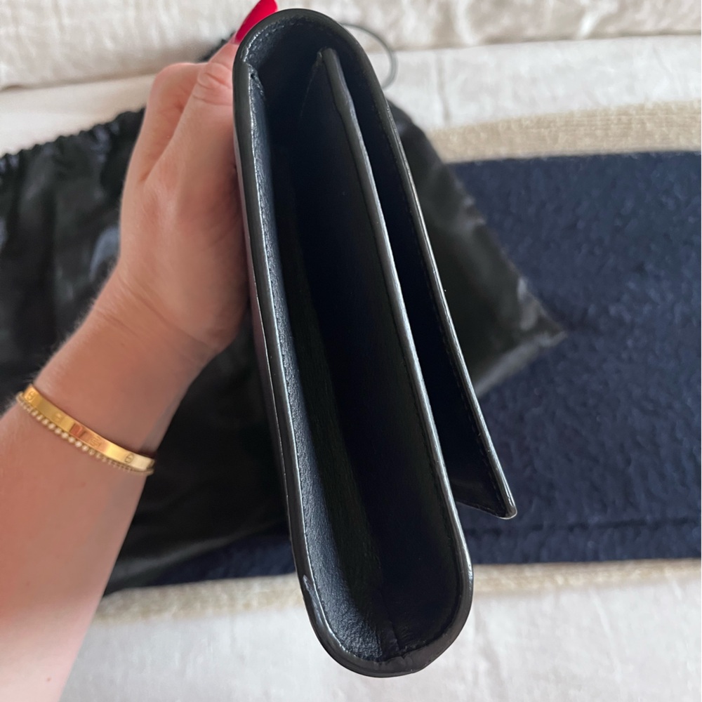 Black Y-Accented YSL Clutch - Picture 6 of 17